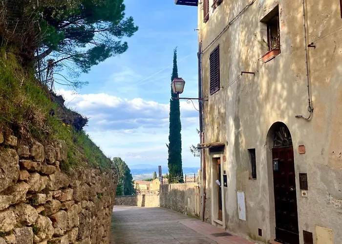 شقة Romantic Close To The Duomo سان جيمينيانو